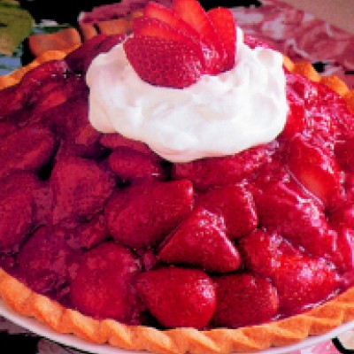 Sky-High Strawberry Pie 